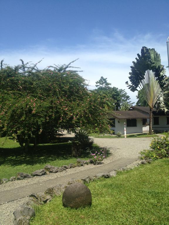 Hotel Suizo Loco Lodge & Resort Cahuita Kültér fotó