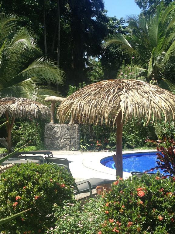 Hotel Suizo Loco Lodge & Resort Cahuita Kültér fotó