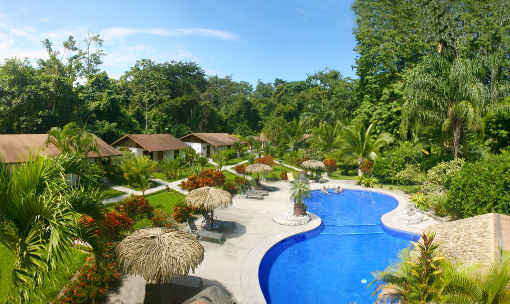 Hotel Suizo Loco Lodge & Resort Cahuita Kültér fotó