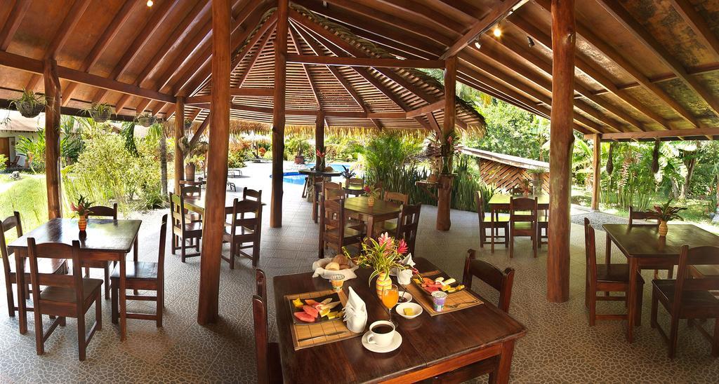 Hotel Suizo Loco Lodge & Resort Cahuita Kültér fotó